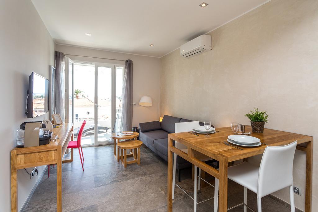 Villa Velvet Villeneuve-Loubet Kamer foto