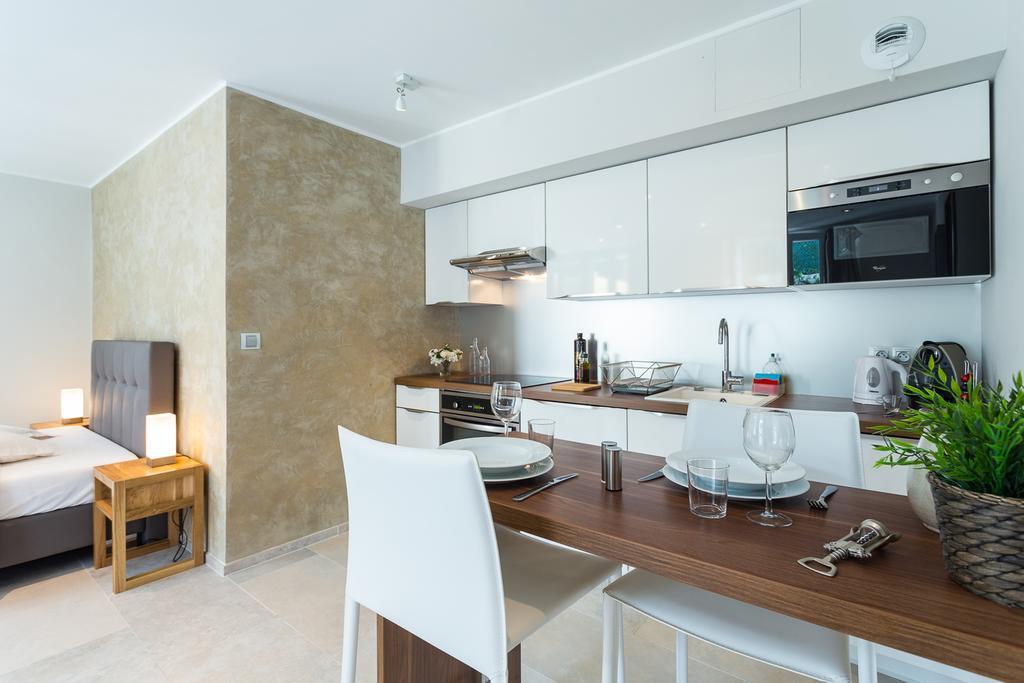 Villa Velvet Villeneuve-Loubet Buitenkant foto