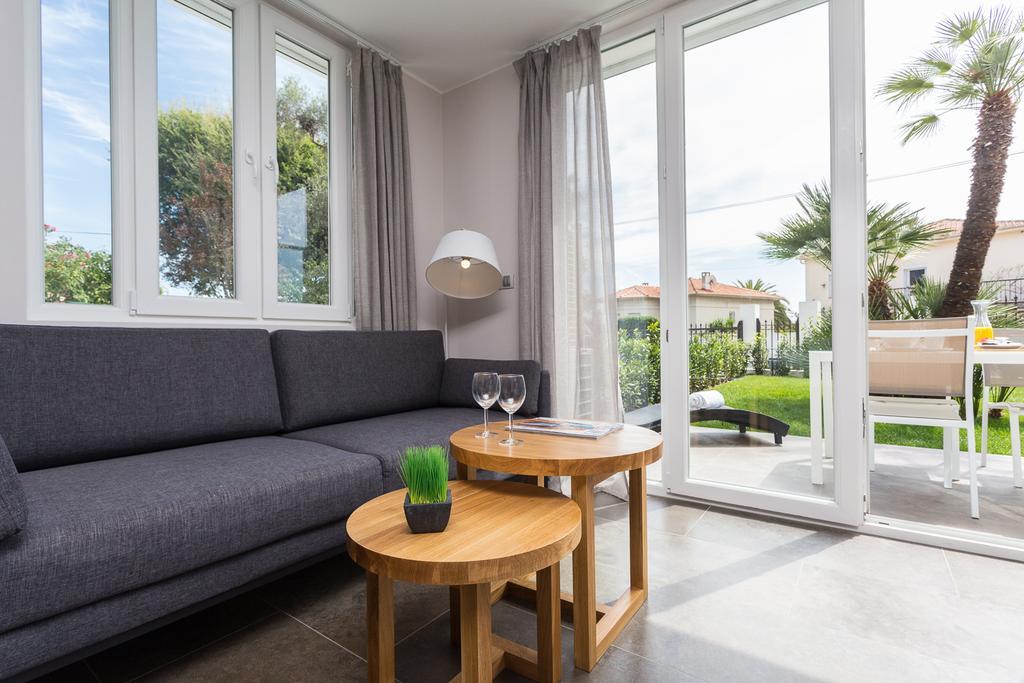 Villa Velvet Villeneuve-Loubet Buitenkant foto