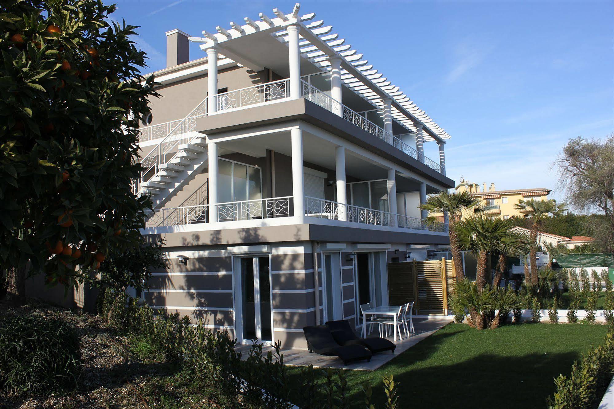 Villa Velvet Villeneuve-Loubet Buitenkant foto